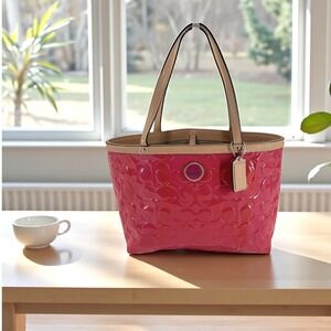 Coach Mini Patent Leather Signature Tote Pink | Authentic | Classic C Logo